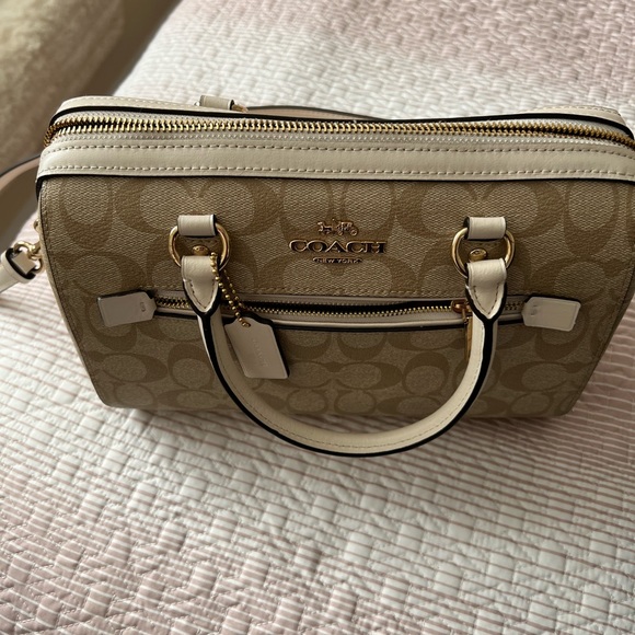 Coach bag perfect size in excellent condition - Picture 7 of 7